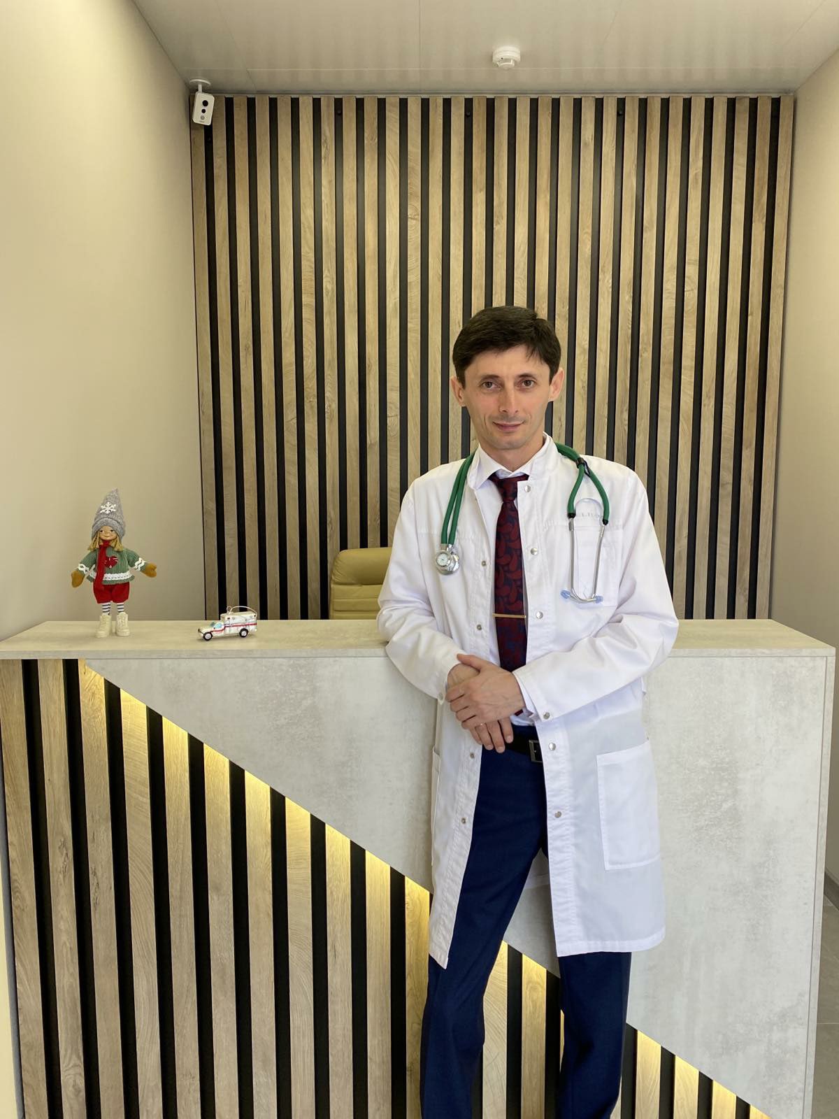 Медицинский центр, врач Левит Артур Яковлевич